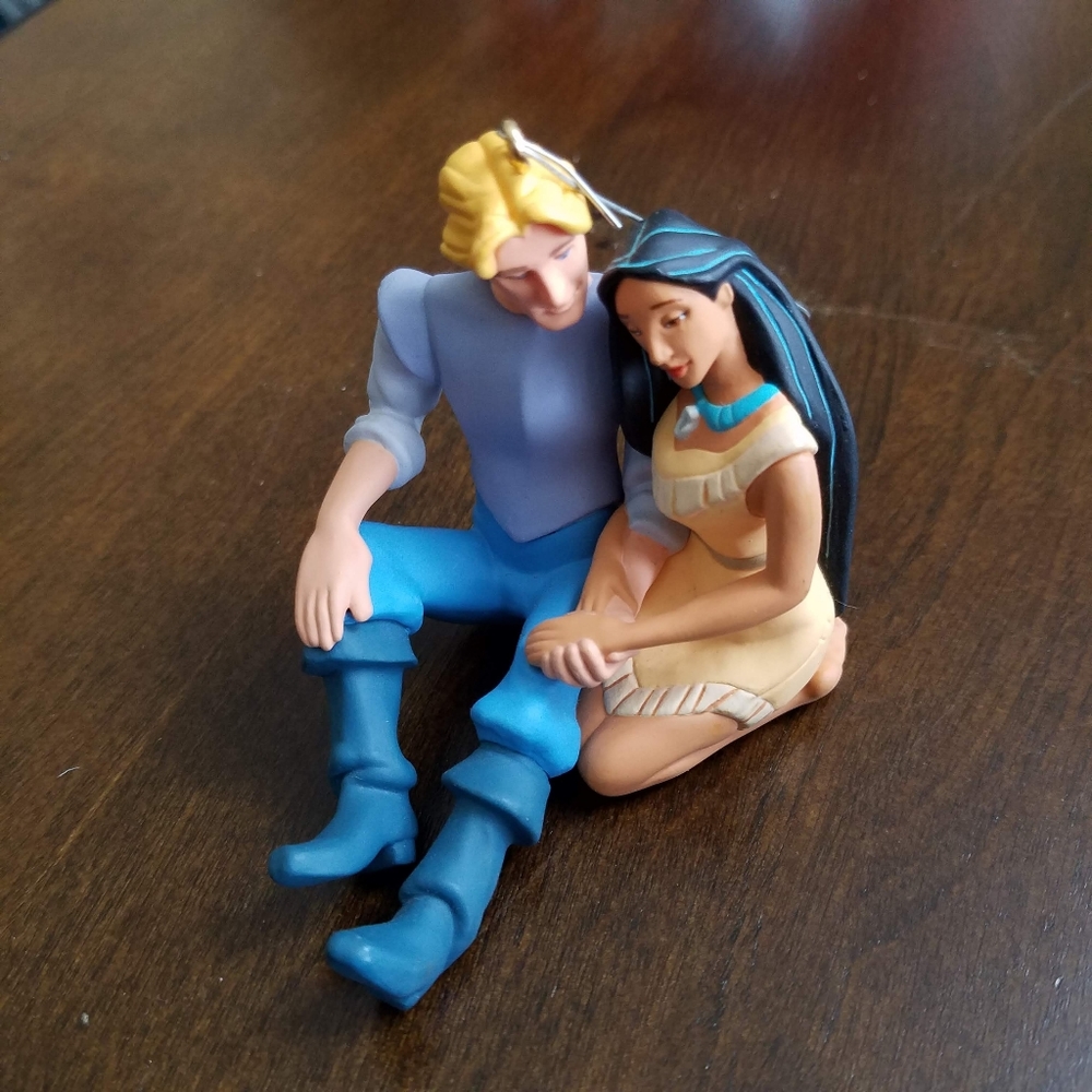 Pocahontas & John Smith 1995 Disney ornament